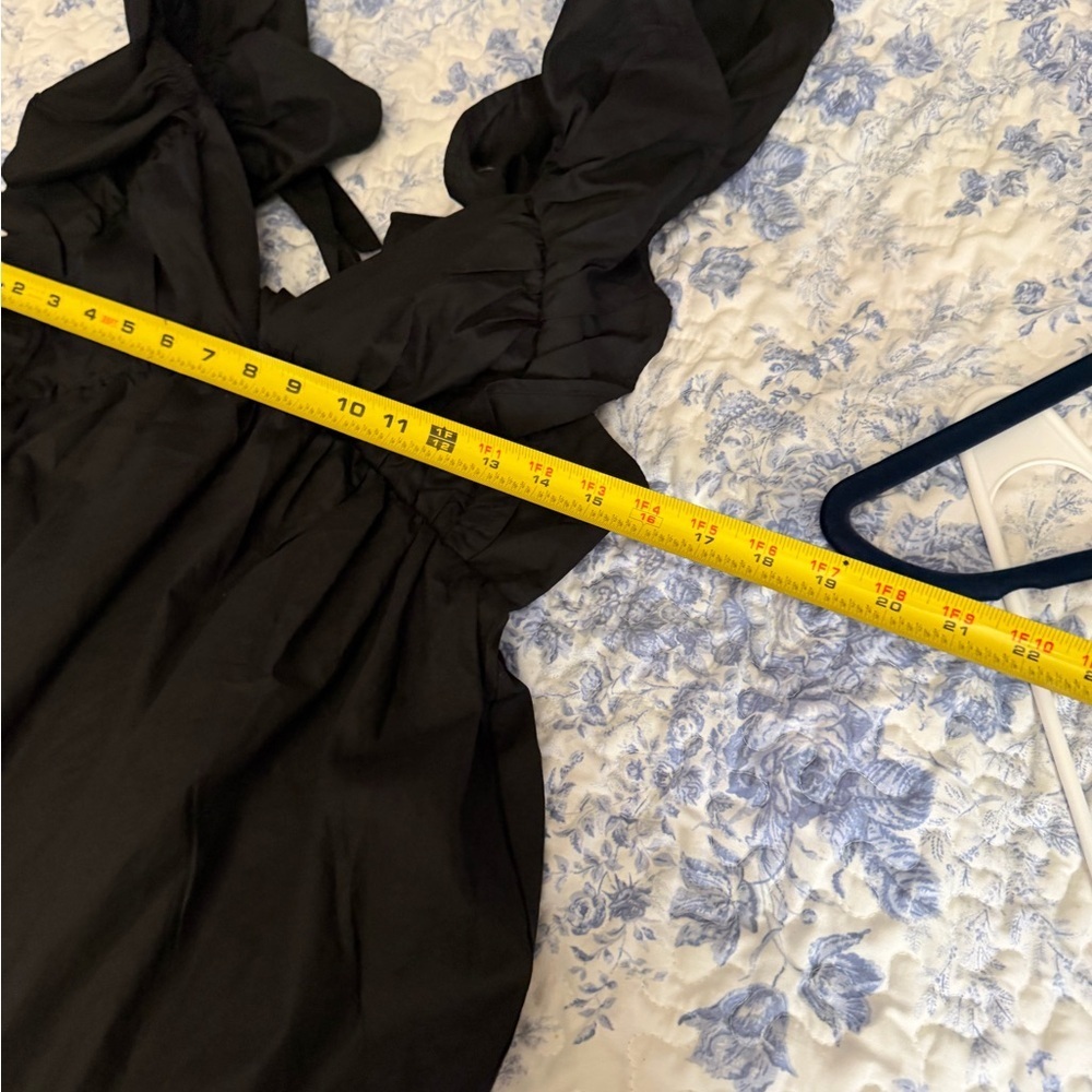 Elegant Black Ruffle Dress - Picture 7 of 7